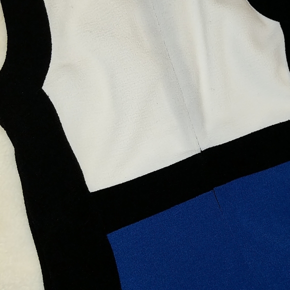 Midi dress - Picture 4 of 4